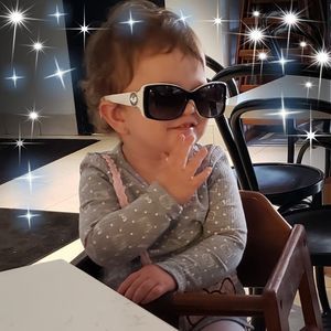 Meet your Posher, Deidra